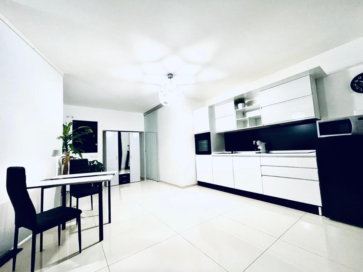 Loft Terracina Villa Exteriör bild